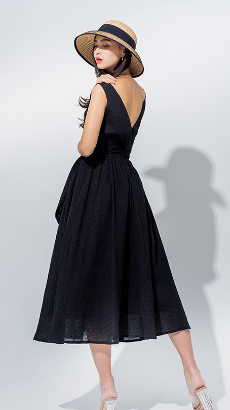 バックオープンリボンワンピース