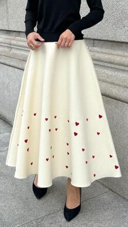 ハート刺繍ニットスカート