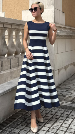 美シルエットサマーニットボーダーワンピース