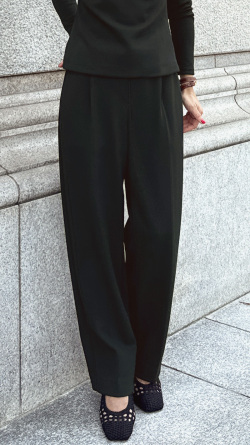 ストレッチモダンワイドパンツ