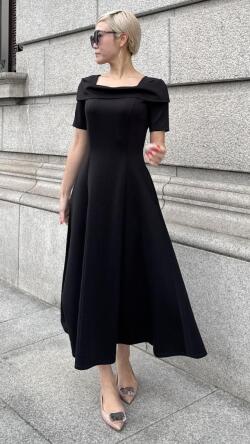 －3キロ見えオフショルワンピース