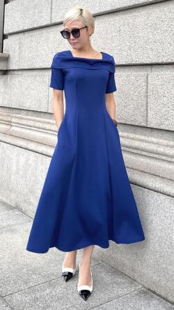 －3キロ見えオフショルワンピース