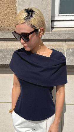 ドラマティックアシンメトリーカットソー