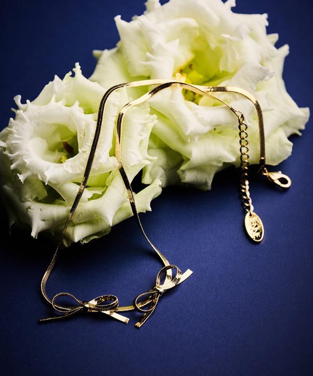 *大人人気*【CHANEL】ネックレス 大人可愛いリボンデザイン 24B 【CHANEL】リボンとロゴのキュートな組み合わせ☆ネックレス