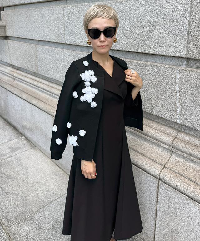 新品 シーニュ cygne フラワーモチーフカーディガン Black シーニュ cygne フラワーモチーフカーディガン ブラック - メルカリ