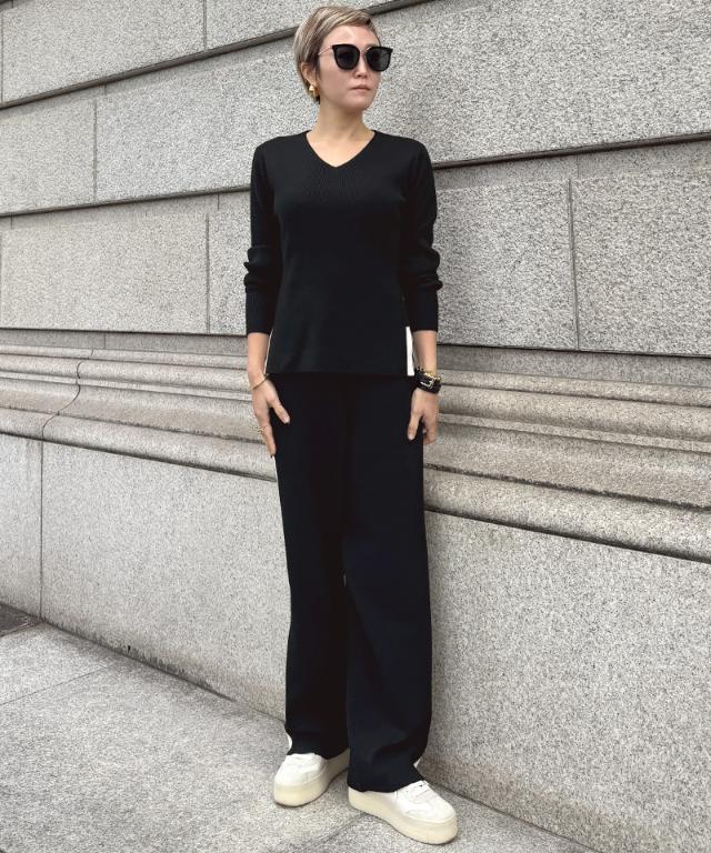 Vネックウールニット｜JENNE(ジェンヌ)公式通販：パリジェンヌのように