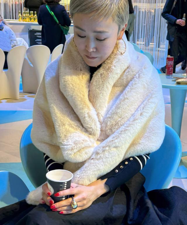 未使用タグ付き　JENNE リッチボリュームファーケープ　⭐︎ベージュ 美品♡JENNE ジェンヌ リッチボリューム ファーケープ ベージュ