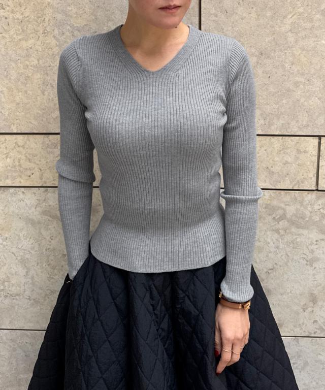 ウールシルクVネックニット｜JENNE(ジェンヌ)公式通販：パリ