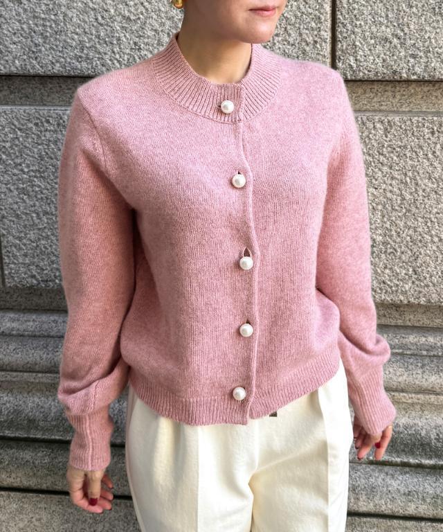 【専用】ちゃ様　CABaN ピンクニットカーディガン　FENDI シュシュ ラクーンウールふんわりカーディガン｜JENNE(ジェンヌ)公式通販：パリ