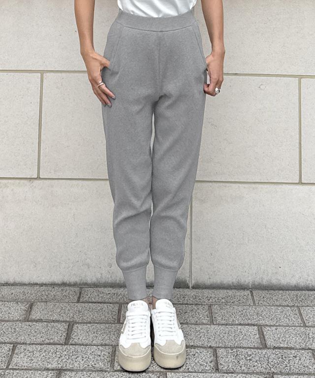 美脚シャリ感ニットパンツ｜JENNE(ジェンヌ)公式通販：パリ