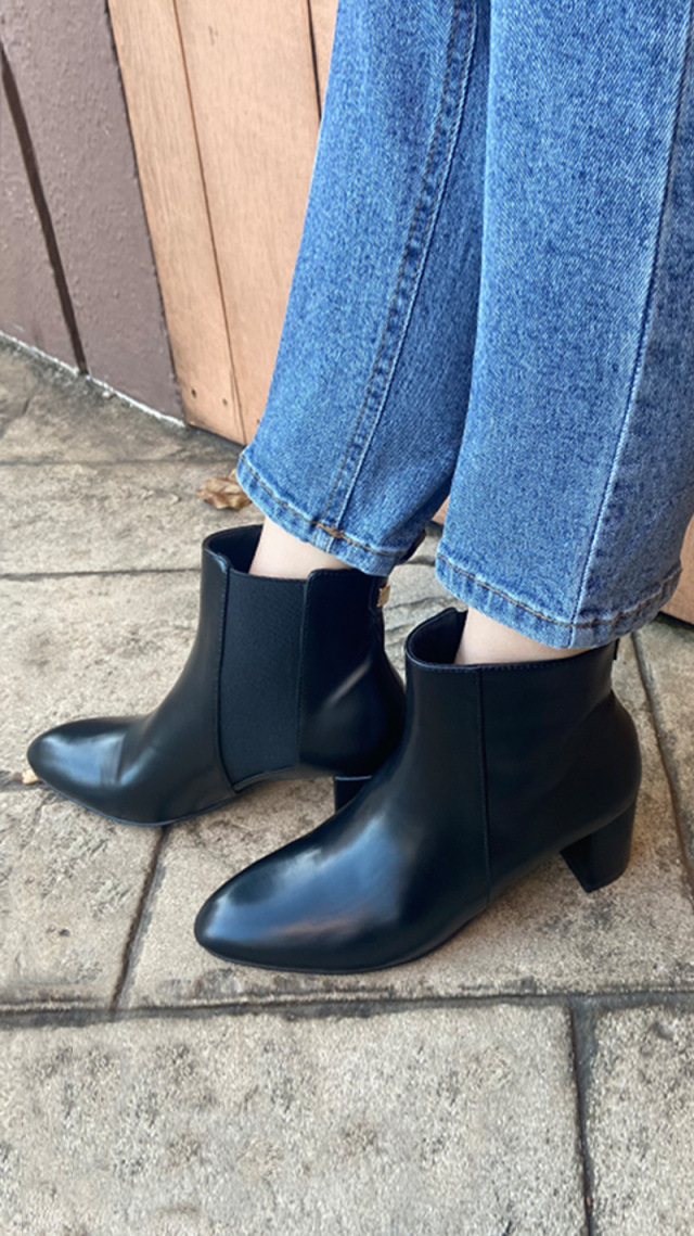 サイドゴアショートブーツ Jenne ジェンヌ 公式通販 美しく見せてくれるお洋服ブランド