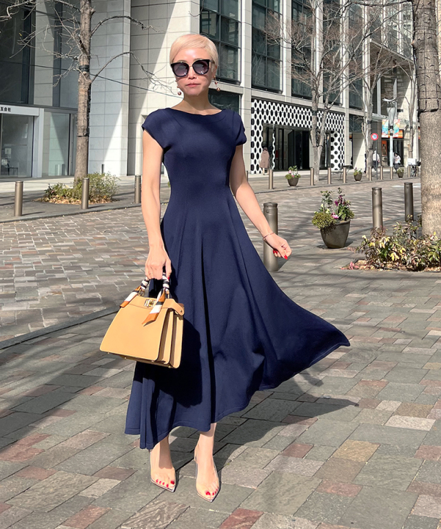 フレンチスリーブ フレアニットワンピース Jenne ジェンヌ 公式通販 美しく見せてくれるお洋服ブランド フレンチスリーブ フレアニットワンピース Jenne ジェンヌ 公式通販 美しく見せてくれるお洋服ブランド