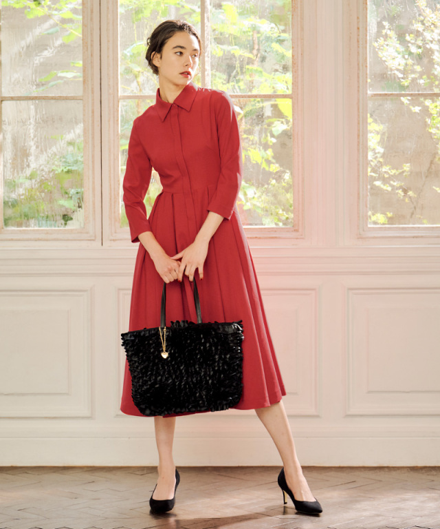 JENNEラインタックフレアワンピース｜JENNE(ジェンヌ)公式通販：パリ  