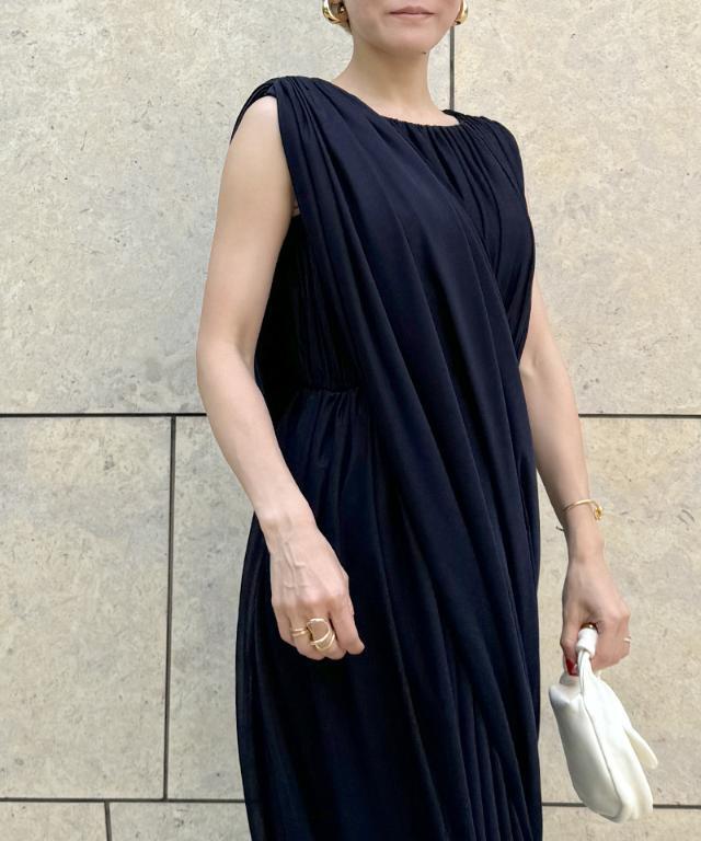 身長145cm 9/15まで限定価格 凄 ドレスショップシーズモダンドレスM