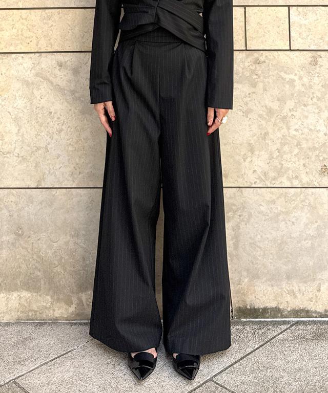 Rene 美品　黒 ワイドパンツ ポリエステル、キュプラ総裏有り36サイズМ M～7L】美脚＆美尻が叶う！優勝ワイドパンツ - ベルーナ【公式】