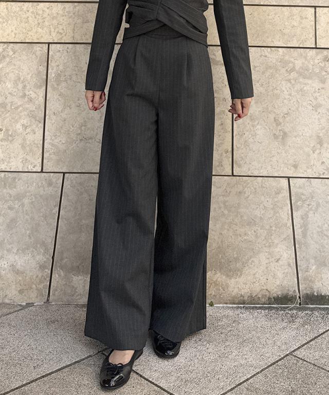 ピンストライプカマーベルトパンツ|JENNE(ジェンヌ)公式通販:パリ ピンストライプカマーベルトパンツ|JENNE(ジェンヌ)公式通販:パリ