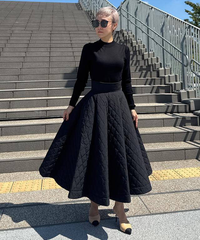 JENNE 機能中綿キルティングスカート ネイビー 1点のみ 送料 無料ファッション - JENNE 機能中綿キルティングスカート