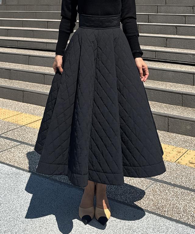 機能中綿キルティングスカート｜JENNE(ジェンヌ)公式通販：パリ