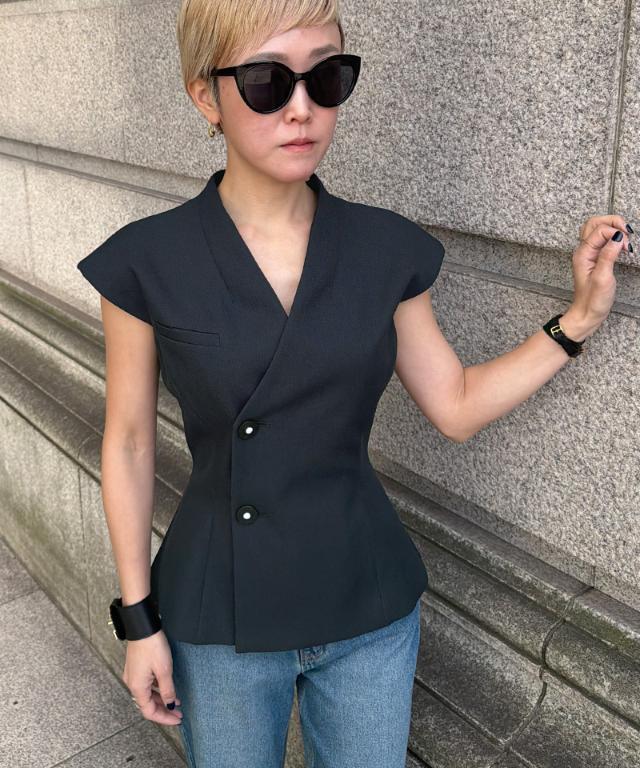 JENNEシックジャケット（防シワ・UVカット機能生地）｜JENNE(ジェンヌ