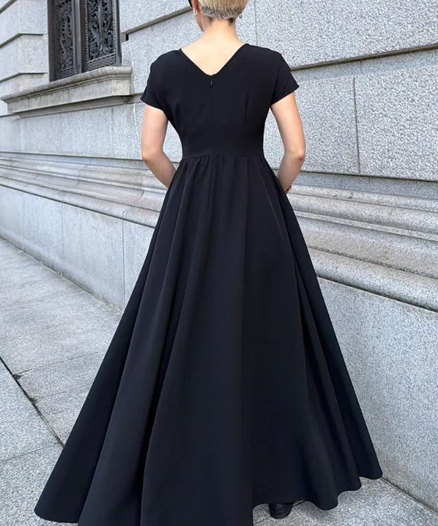 タック立体ドレスワンピ(防シワ・接触冷感・eco素材)｜JENNE(ジェンヌ