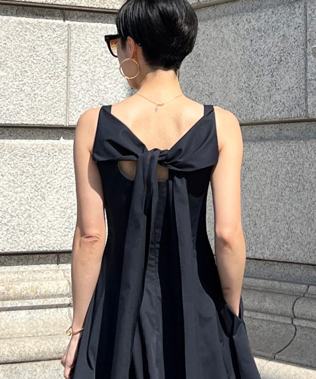 バックリボンリラックスワンピース｜JENNE(ジェンヌ)公式通販  