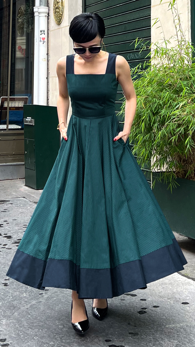 配色ストライプフレアワンピース｜JENNE(ジェンヌ)公式通販：パリ  