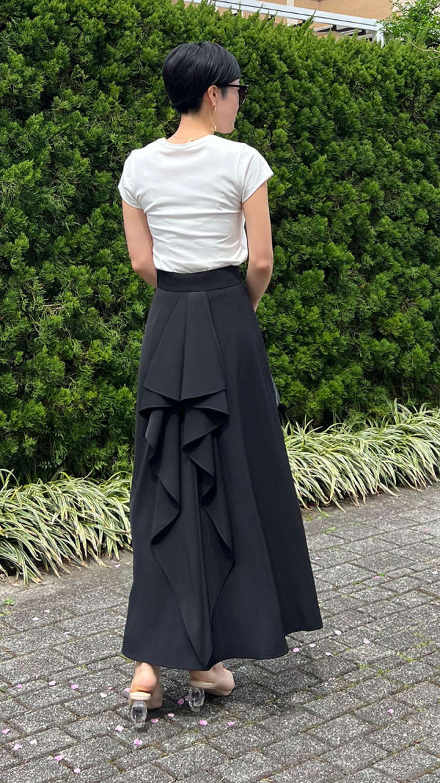 JENNEバックドレープスカート｜JENNE(ジェンヌ)公式通販：パリジェンヌ  