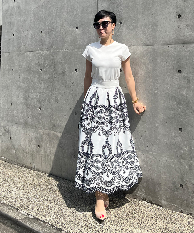 総刺繍BOXタックスカート｜JENNE(ジェンヌ)公式通販：パリジェンヌの  