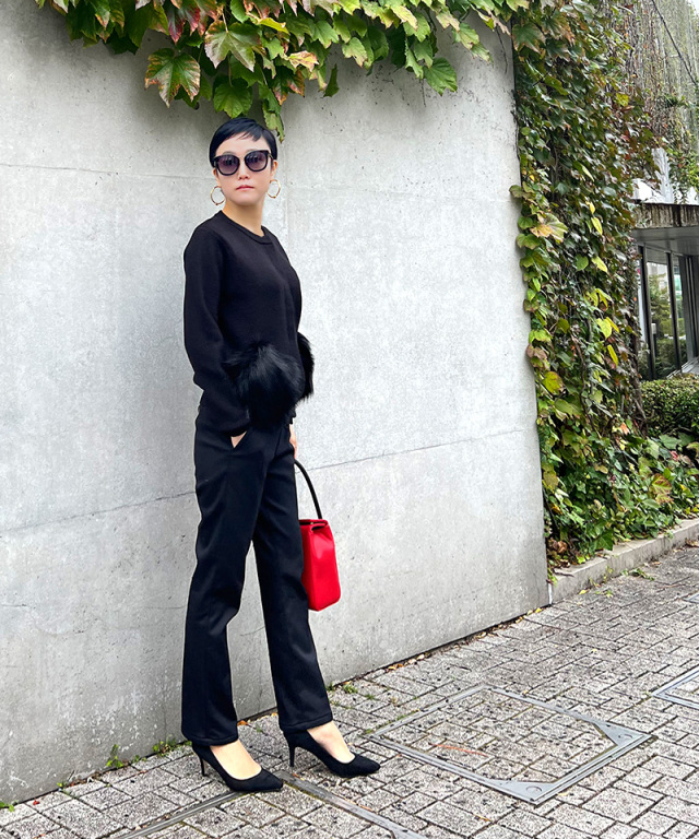 セリーヌの上質でラグジュアリーなファー付きカシミヤカーディガン  