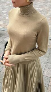 カシミヤ混ソフトタッチタートルネック