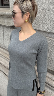 【再予約】Vネックウールニット【発送予定：1月下旬】