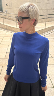 【美品】 JENNE ジェンヌ Vネックフラワーメローケープ　トップス 23SS 美品】 JENNE ジェンヌ Vネックフラワーメローケープ トップス 23SS