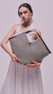 機能性イタリア素材サマーマルチバッグ（ショルダー付）