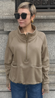 日本製裏起毛スタンドトップス（保温性機能生地）