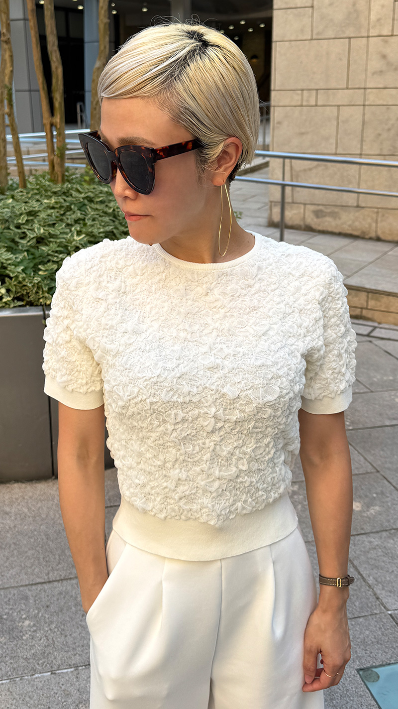 膨れジャカード見えニット