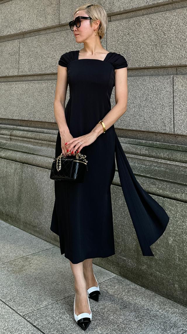 ショルダーヴェールドレス