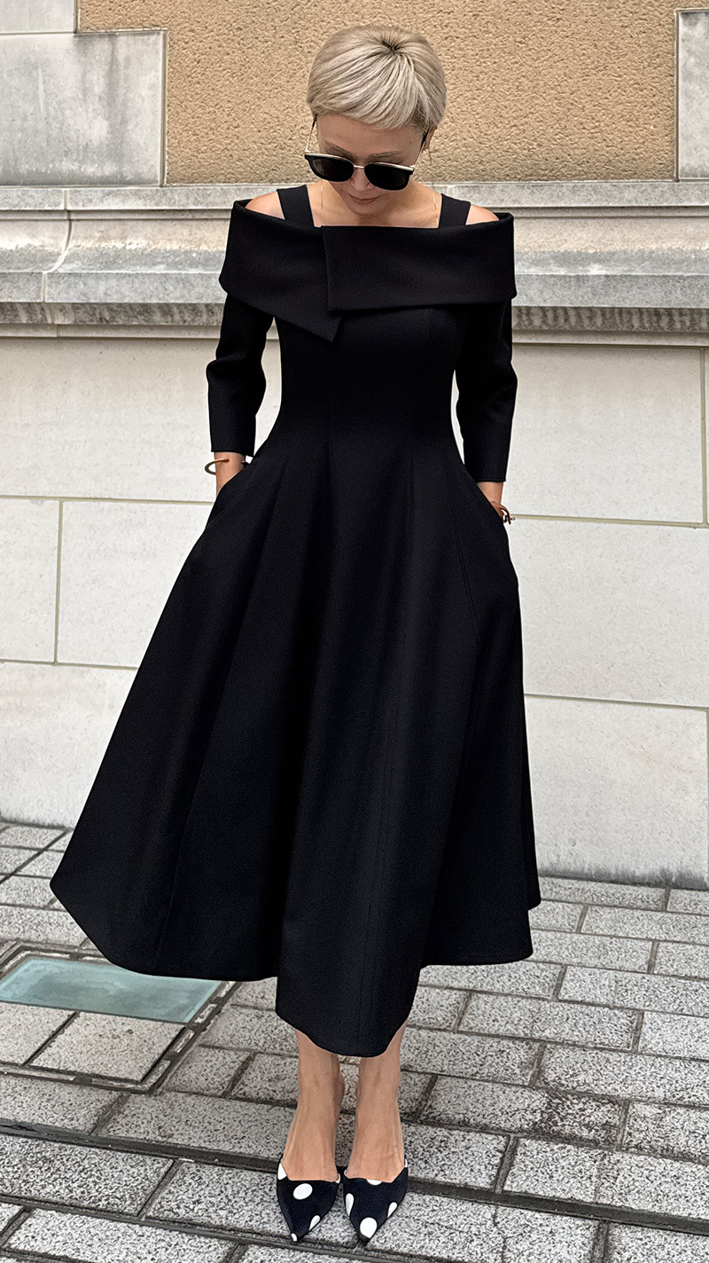 オフショルワンピース（静電・帯電防止生地）