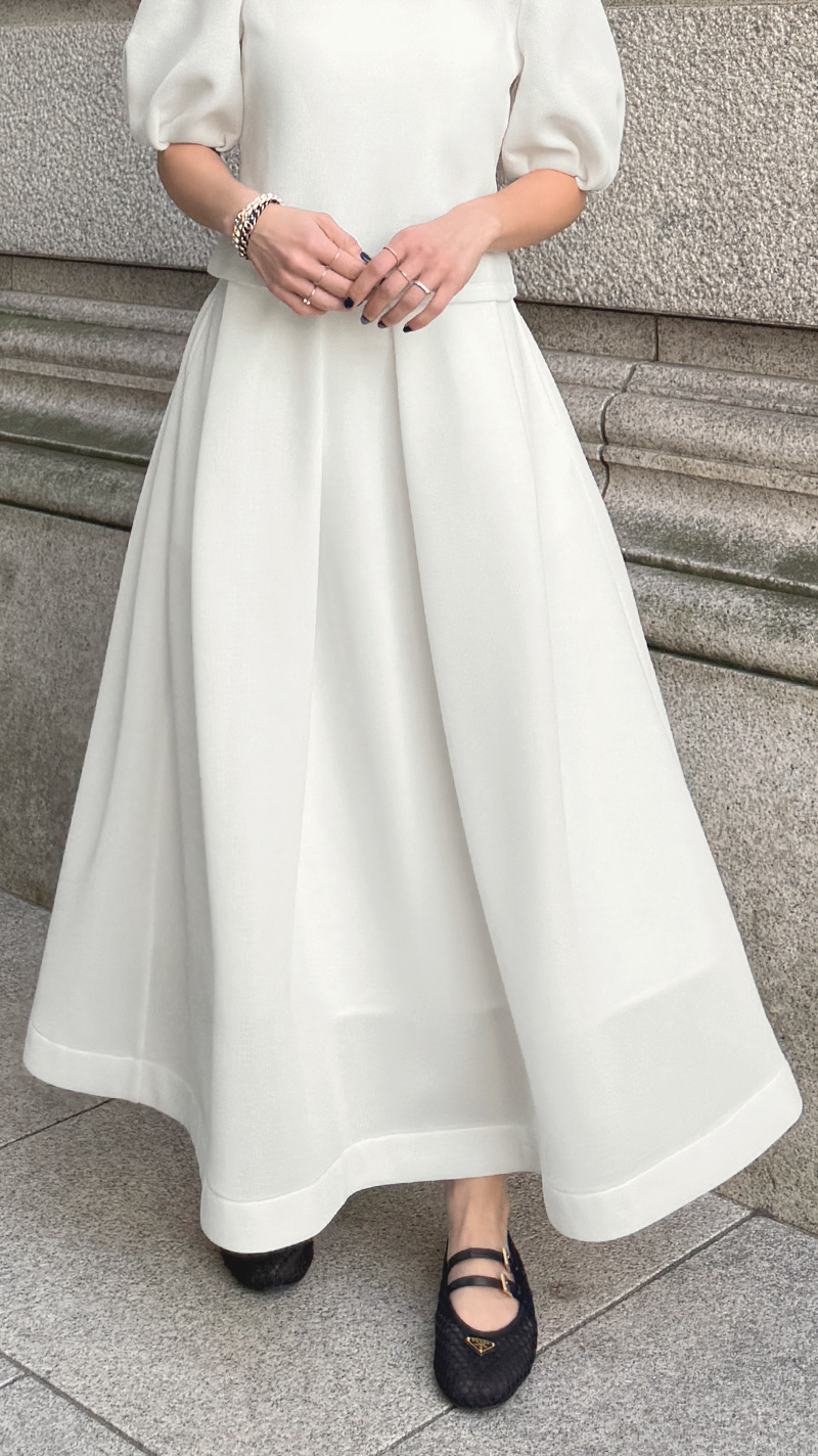 タックダンボールニットスカート