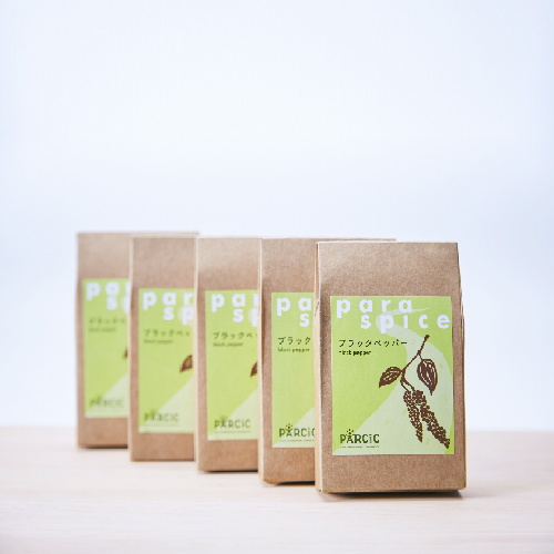 ブラックペッパー　ホール