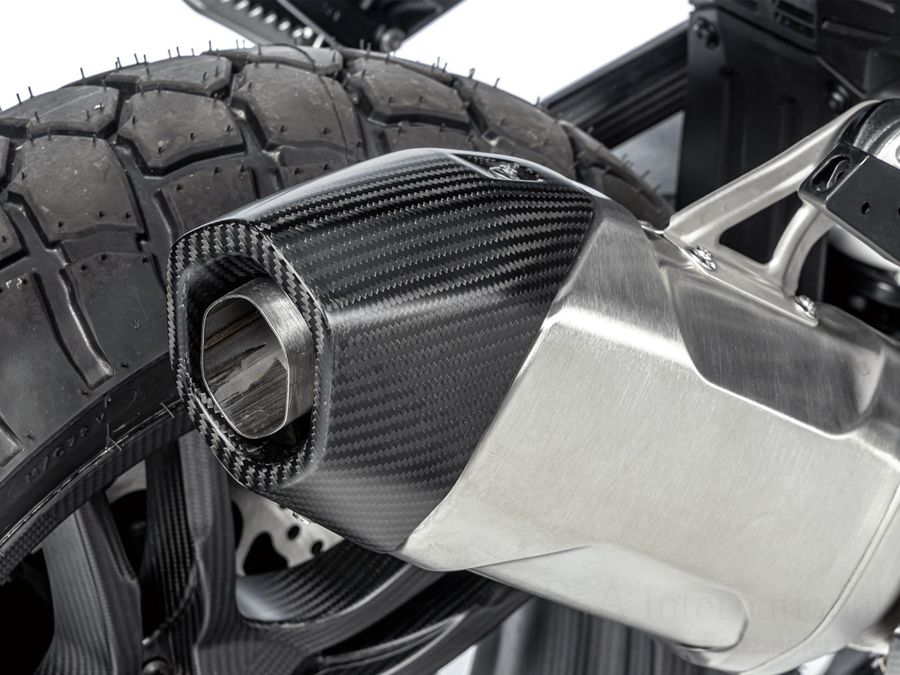 ワンダーリッヒ カーボン マフラーエンド BMW R1300GS / R1300GS Adventure