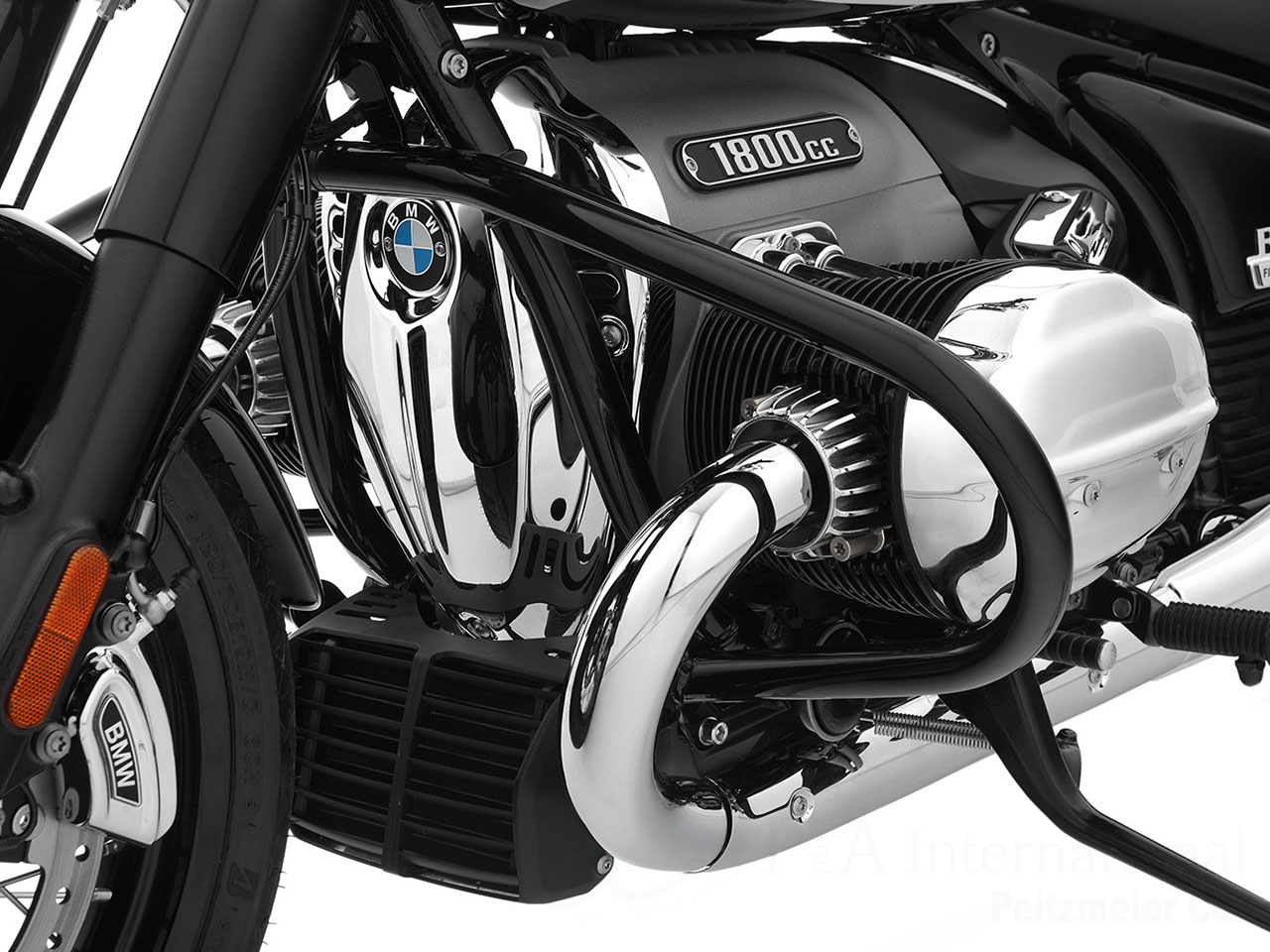 ワンダーリッヒ エンジンガード BMW R18