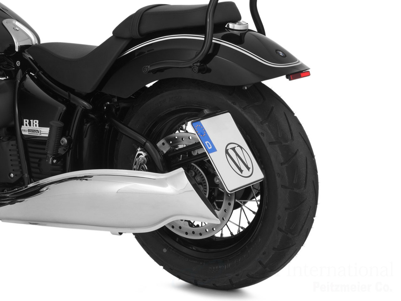 ワンダーリッヒ ナンバープレートホルダー サイドタイプ BMW R18
