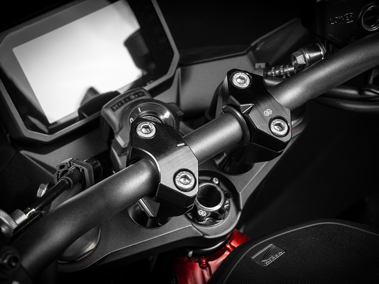 ギルズツーリング アジャスタブルハンドルバーライザー マウントキット 2DGT CB750 ホーネット