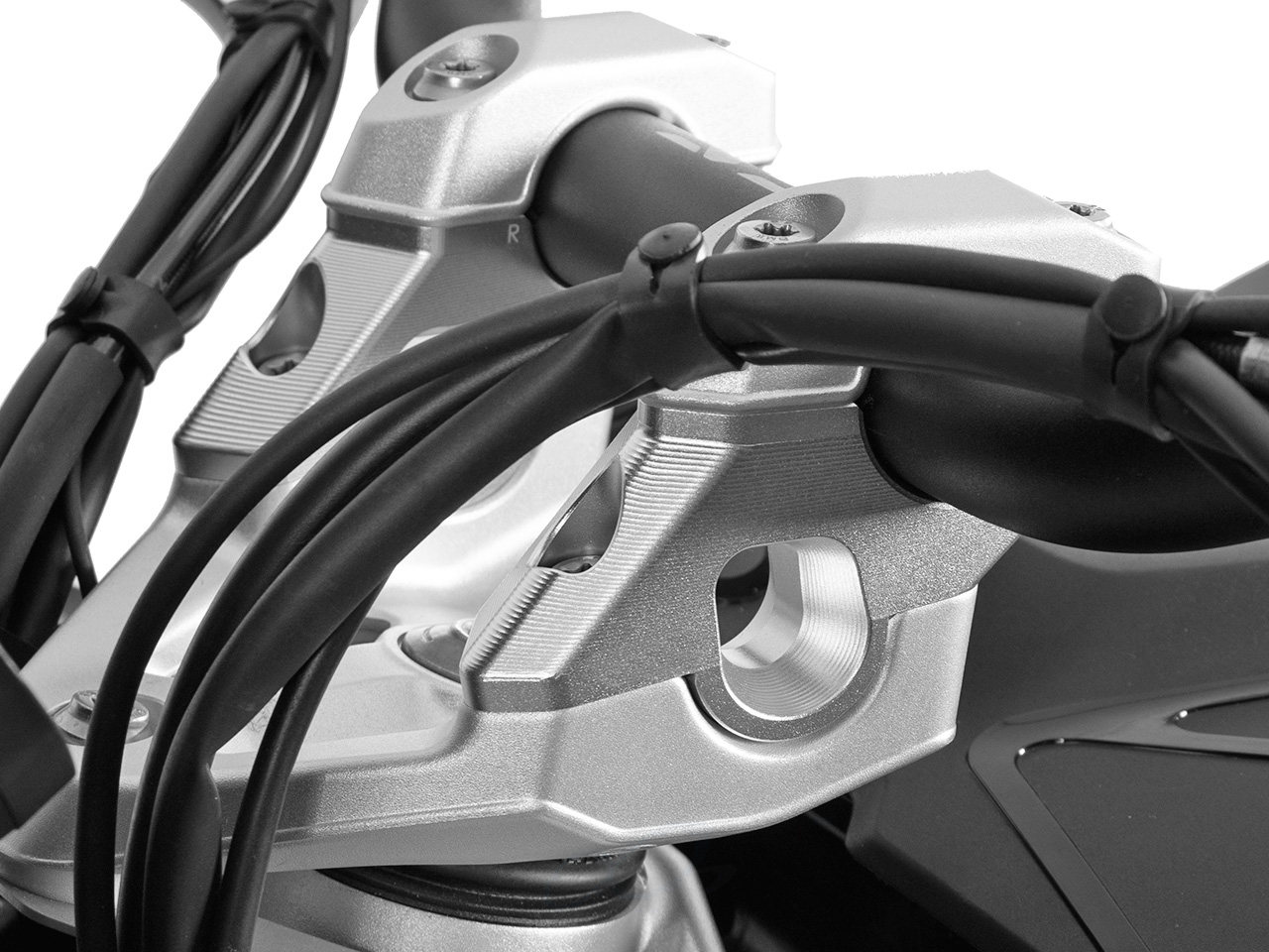 ヘプコ＆ベッカー ハンドルバー セットバックライザー 30mmアップ / 33mmセットバック BMW R1300GS