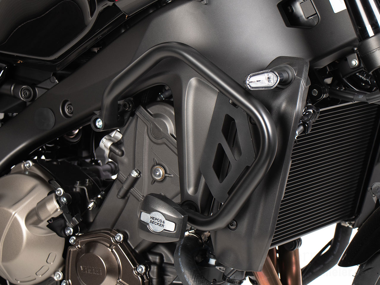 ヘプコ＆ベッカー エンジンガード YAMAHA XSR900 ('22-)