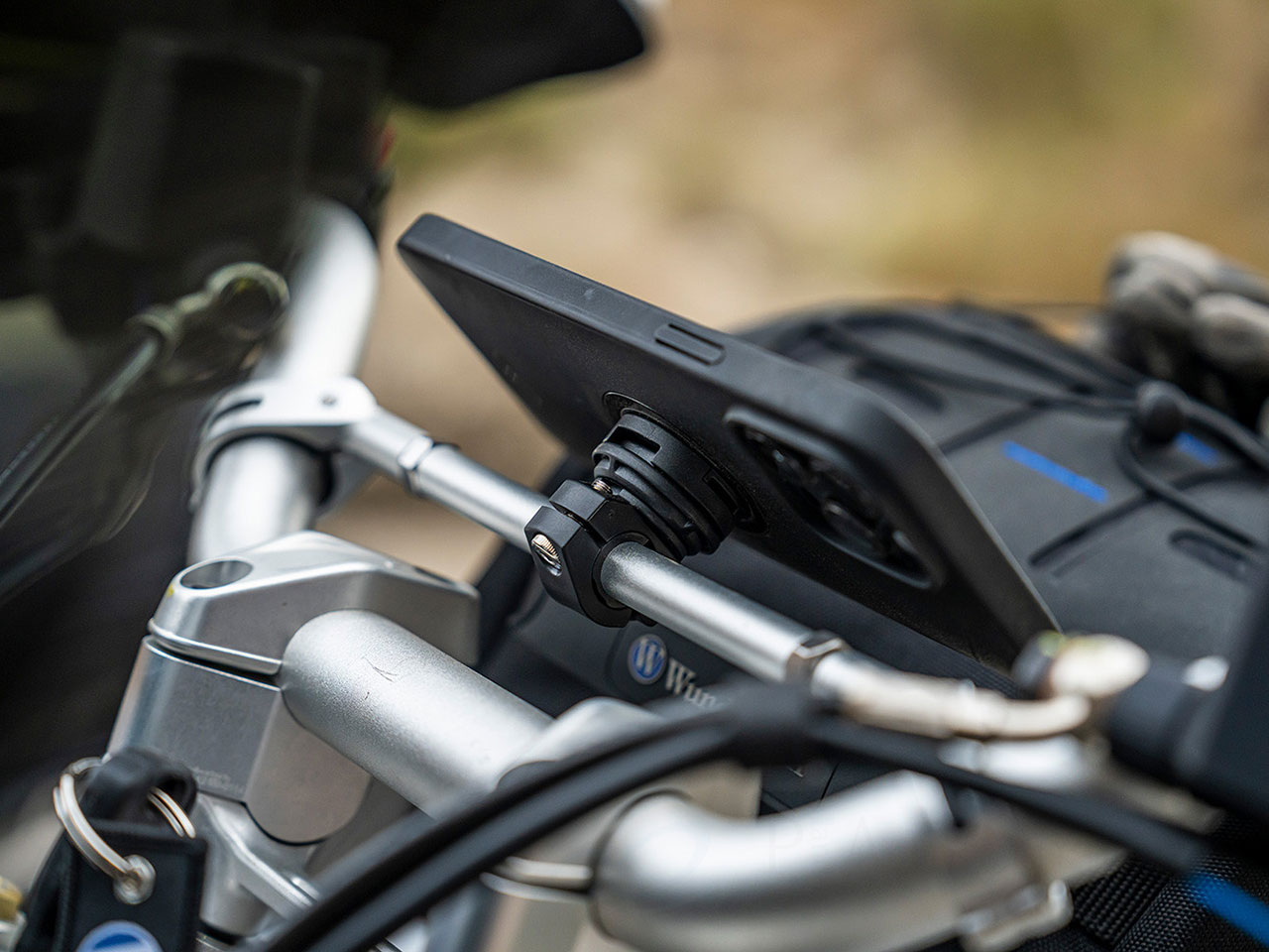 Wunderlich ハンドルクロスバー DUCATI DesertX