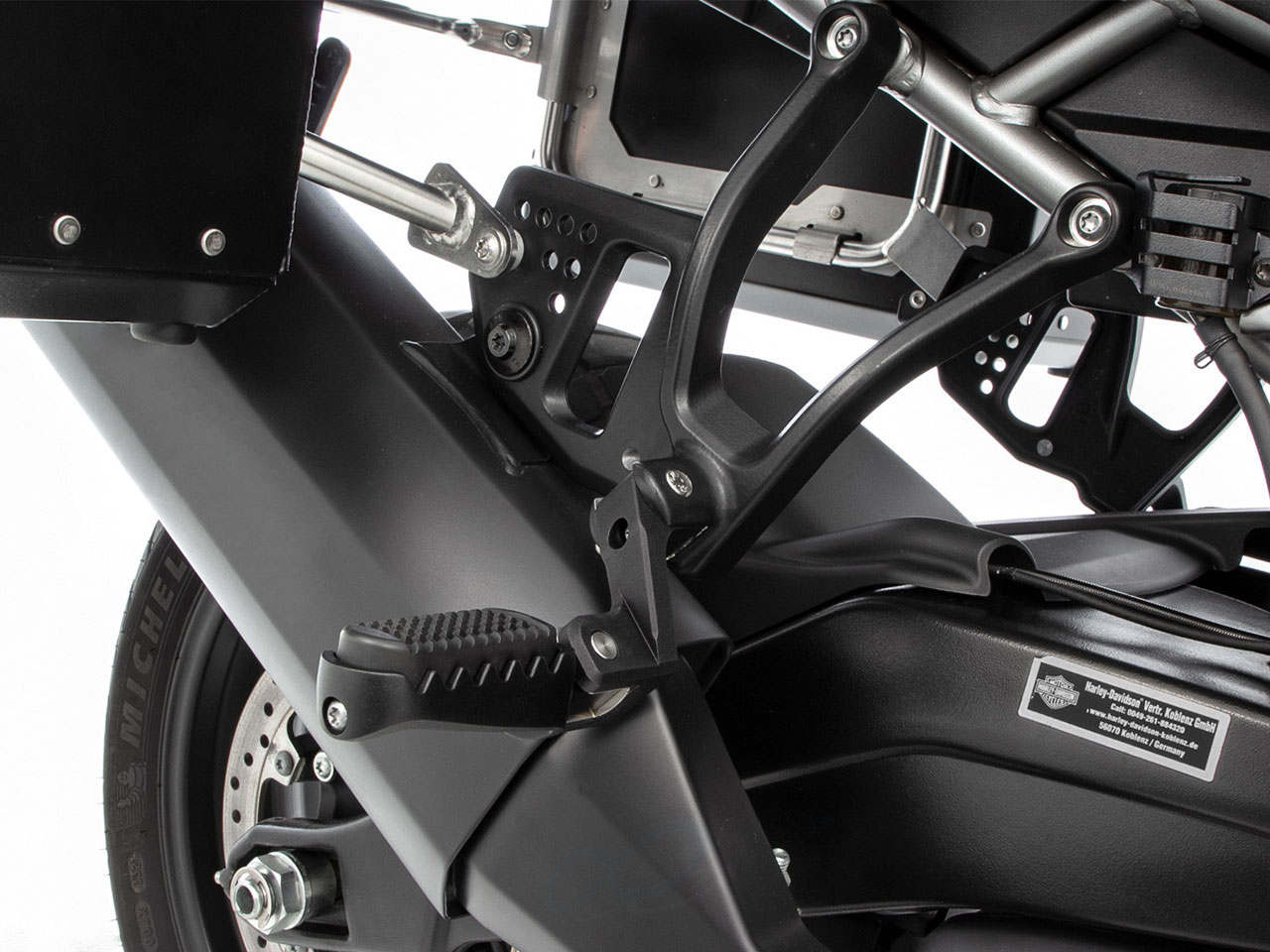 Wunderlich フットレストロワーニング(パッセンジャー用) Harley-Davidson Pan America