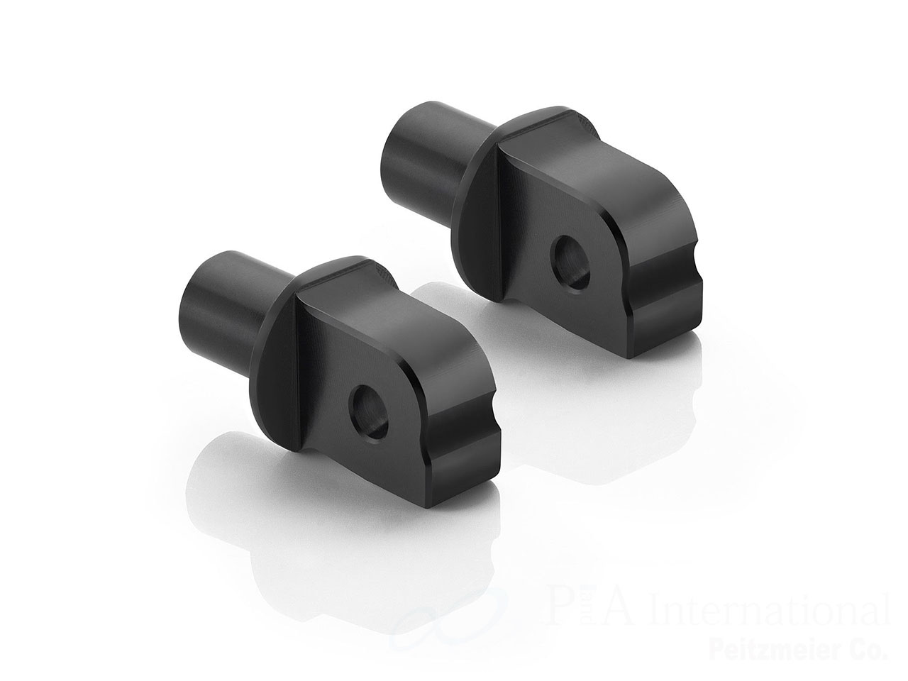 rizoma / リゾマ ライダー＆パッセンジャーペグアダプター 左右セット PE858