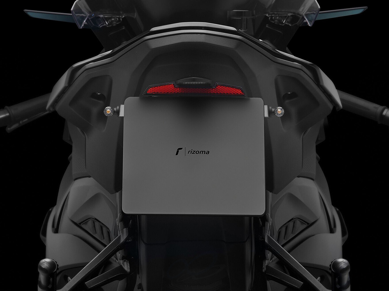 rizoma/リゾマ ライセンスプレートサポート フェンダーレスキット 「FOX」 BMW S1000R / S1000RR / M1000R / M1000RR