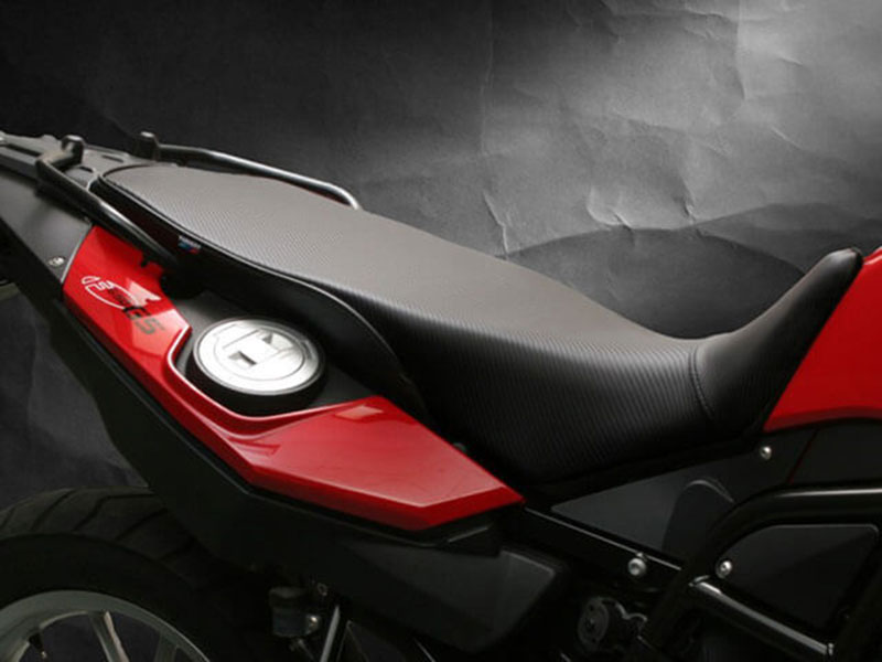 Sargent ワールドスポーツ アドベンチャー ツーリングシート BMW F650GS / F700GS / F800GS